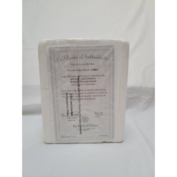 Mickey Mouse 2008 Snow Globe Ornament A LOVE LIKE SNOW OTHER Bradford #A0223 COA - Picture 9 of 11